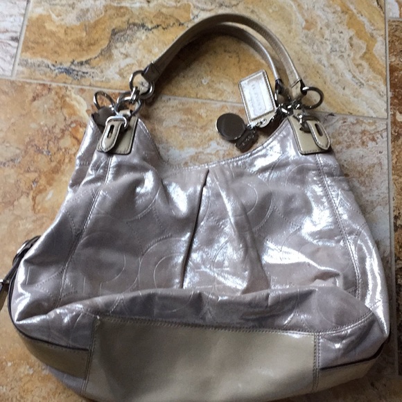 Coach Silvery Taupe & beige patent leather VGUC - Picture 5 of 8
